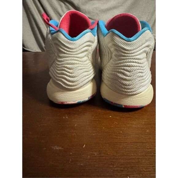 Nike KD14 cashmere cream sneakers size 8 - Picture 4 of 8